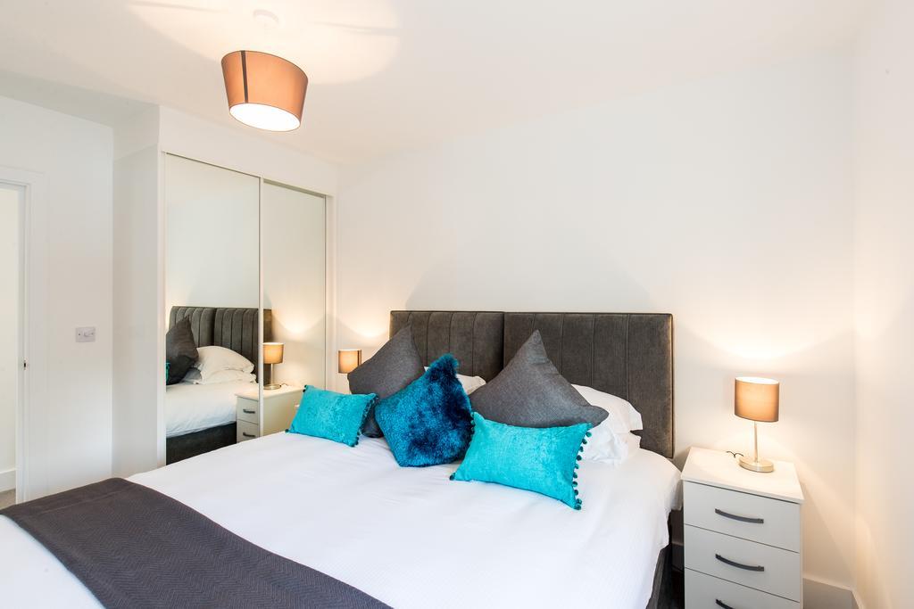 Abodebed Oval View Apartments 赫默尔亨普斯特德 外观 照片