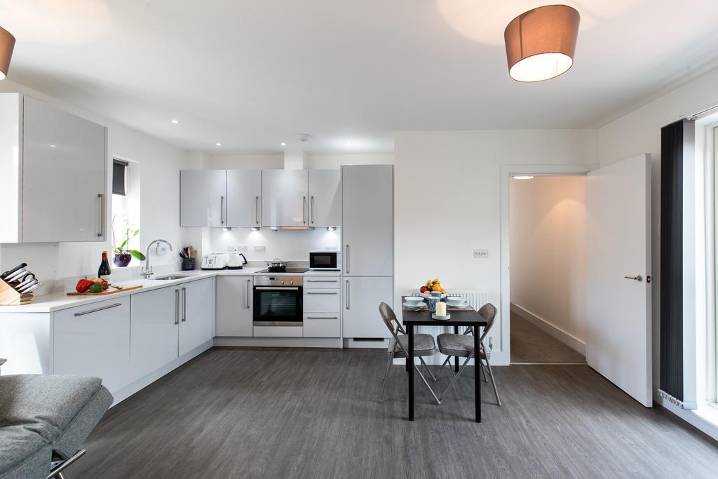 Abodebed Oval View Apartments 赫默尔亨普斯特德 外观 照片